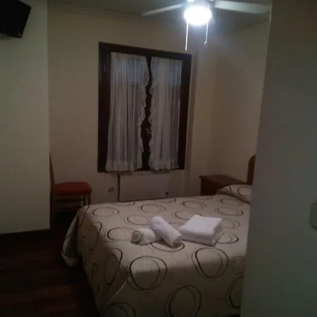 Πανσιόν Los Fronterizos Ιρούν